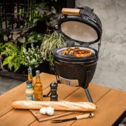 BluMill Kamado BBQ Egg - Kamado 13 Inch - Incl. Vlees Thermometer - Houtskoolbarbecues - Zwart - Ø 27cm -Keukengerei Winkel 1200x1200 1131