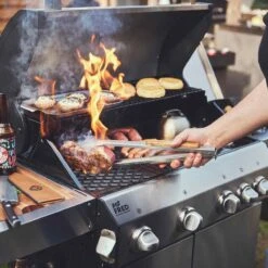 Burnhard Gas BBQ Big FRED Deluxe - 4 Branders - Incl. Keramische Infraroodbrander & Afdekhoes - Deluxe -Keukengerei Winkel 1200x1200 1176