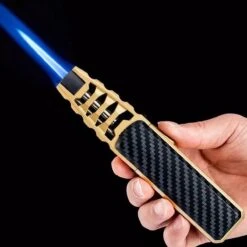 Merkloos Turbo Jetflame Aansteker - Gasbrander - Vuurwerk Torch - Crème Brûlée Brander - BBQ En Sigaren Aansteker - Windproof - Carbon Met Goudkleurige Metalen Behuizing -Keukengerei Winkel 1200x1200 1267