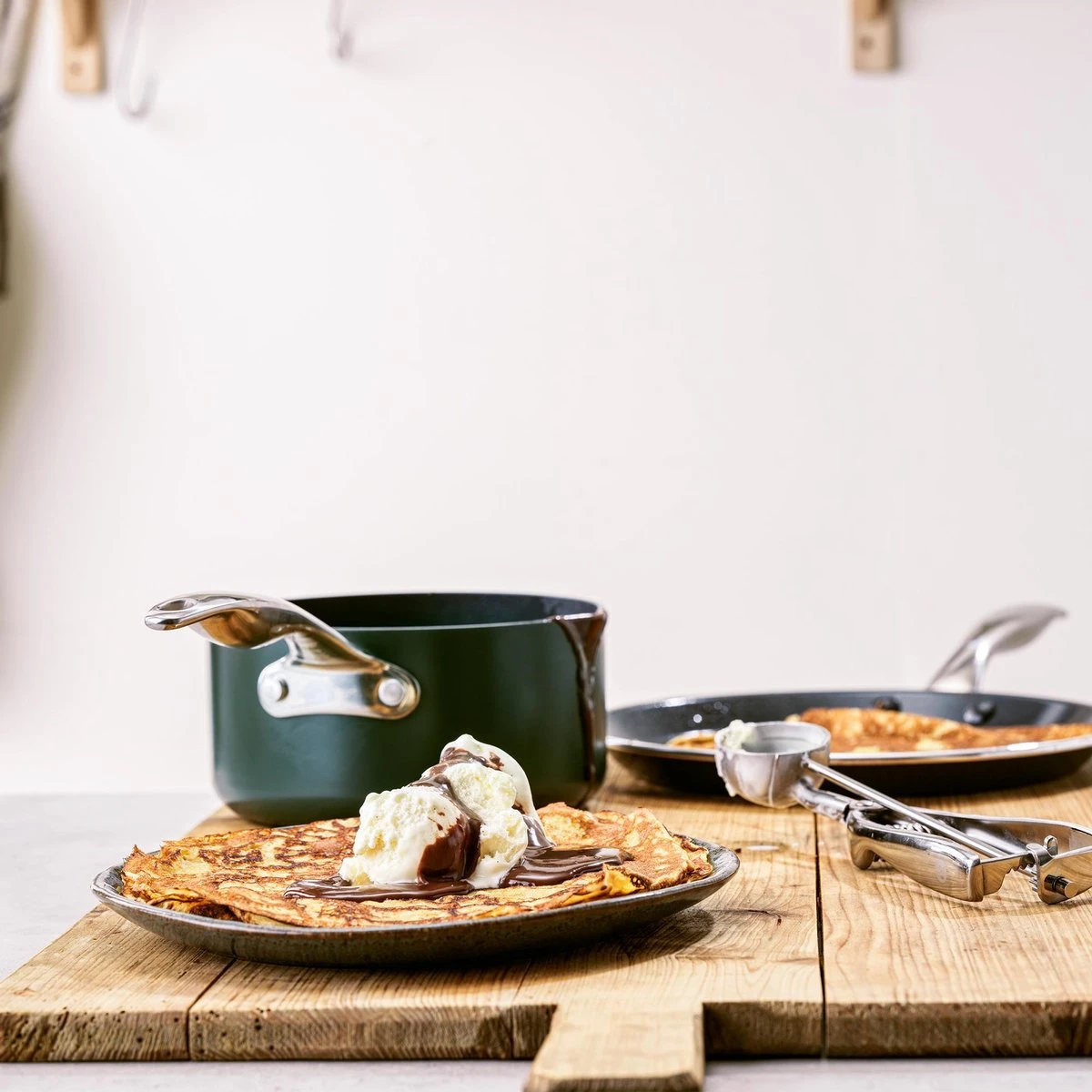 Dagelijkse Kost - Jeroen Meus - Steelpan ø16cm 1,58L - Inductie - Anti-aanbak - PFAS-vrij 4 Dagelijkse Kost - Jeroen Meus - Steelpan ø16cm 1,58L - Inductie - Anti-aanbak - PFAS-vrij - Afbeelding 2