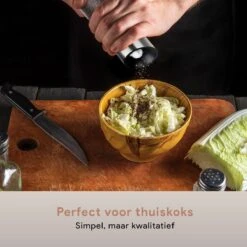 DODANA Premium Peper - & Zoutmolen Elektrisch - 1 Stuk - Pepermolen - Zoutmolen - Oplaadbaar - USB - Elektrische Pepermolen - RVS - Zwaartekracht Functie - LED Lamp - Nl Handleiding - Incl Borsteltje -Keukengerei Winkel 1200x1200 757