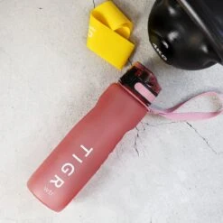 TIGR The Athlete - Drinkfles - Waterfles Met Fruit Filter - 1000ml - Groen - Met Mengbal Voor Shakes -Keukengerei Winkel 1200x1200 929