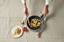 Demeyere Alu Cosi 3 Koekenpan - Ceraforce - 20 Cm - PTFE-vrij -Keukengerei Winkel 1200x800 34