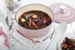 BK Bourgogne Braadpan Ø 24 Cm - Roze - Gietijzer - Inductie 8 BK Bourgogne Braadpan Ø 24 Cm - Roze - Gietijzer - Inductie -Keukengerei Winkel 1200x800 77