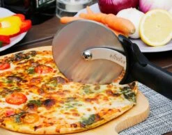 Bighorn Pizzaschep Voor BBQ En Oven-Inklapbare Handgreep -Pizzasnijder- Edelstaal -geschikt Als Broodschep En Ovenschep - SRPT01 -Keukengerei Winkel 1200x944 5