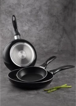 San Ignacio Koekenpannenset 16-20-24cm -Keukengerei Winkel 861x1200 1